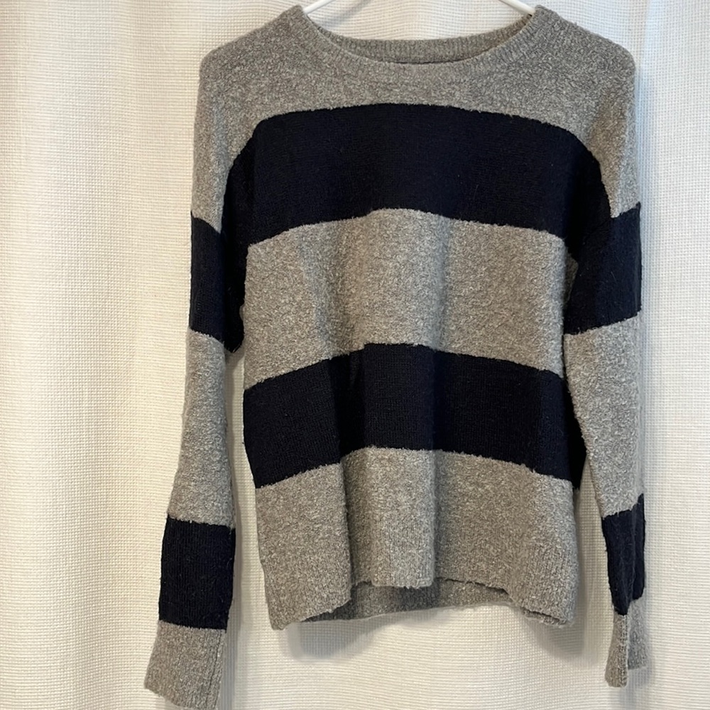Loft Medium grey and navy blue sweater